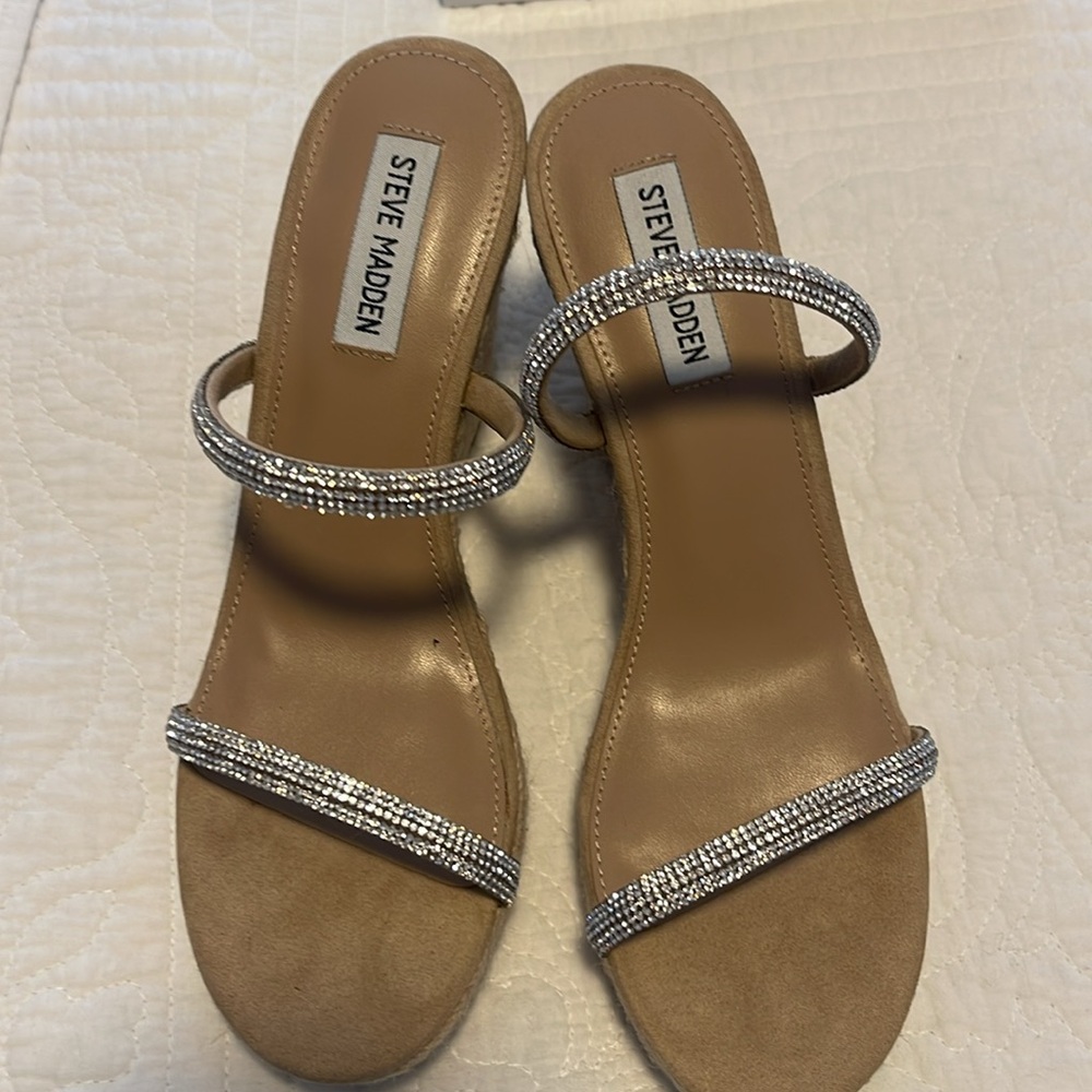 New in box - Steve Madden - sparkling wedge- - Picture 7 of 9